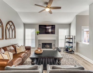 3607 Canyon View Court - Photo Thumbnail 12