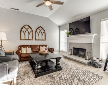 3607 Canyon View Court - Photo Thumbnail 14