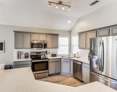 3607 Canyon View Court - Photo Thumbnail 16