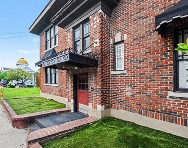 917 N Haskell Avenue - Photo Thumbnail 1
