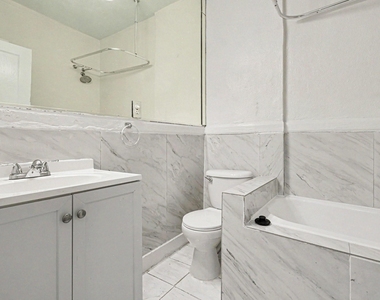 917 N Haskell Avenue - Photo Thumbnail 13