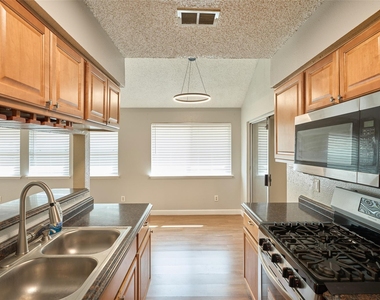 16151 Barbarossa Drive - Photo Thumbnail 9