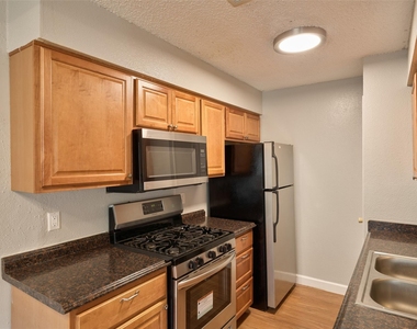 16151 Barbarossa Drive - Photo Thumbnail 7