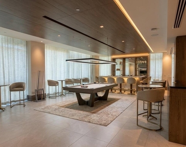 220 Lake Shore Drive - Photo Thumbnail 18
