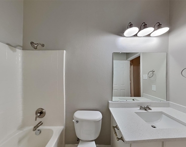 437 Sandy Creek Drive - Photo Thumbnail 15