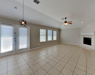 437 Sandy Creek Drive - Photo Thumbnail 1