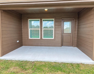 2721 Flowers Drive - Photo Thumbnail 16