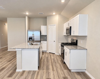 2721 Flowers Drive - Photo Thumbnail 3
