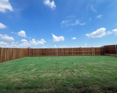 2721 Flowers Drive - Photo Thumbnail 17