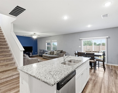 10345 Jameson Lane - Photo Thumbnail 5