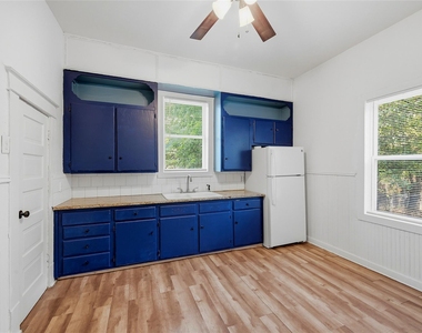 605 E Woodard Street - Photo Thumbnail 12