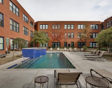 2502 Live Oak Street - Photo Thumbnail 16