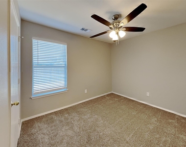 1709 Ryanfeld Drive - Photo Thumbnail 15