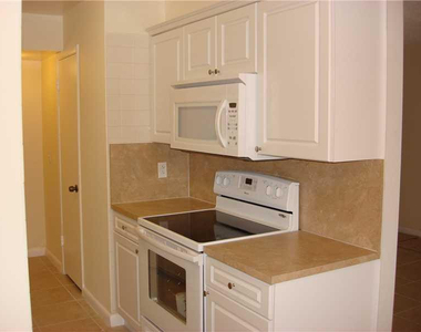 8840 Nw 30th Street - Photo Thumbnail 10