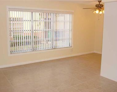 8840 Nw 30th Street - Photo Thumbnail 5