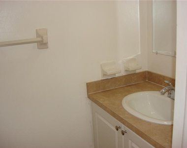 8840 Nw 30th Street - Photo Thumbnail 12