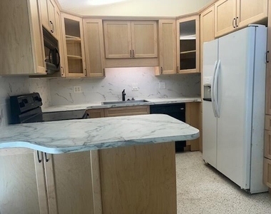 1651 Se 8th Street - Photo Thumbnail 2
