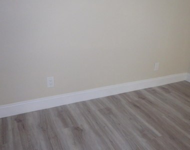 1651 Se 8th Street - Photo Thumbnail 12