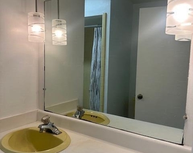 1651 Se 8th Street - Photo Thumbnail 16