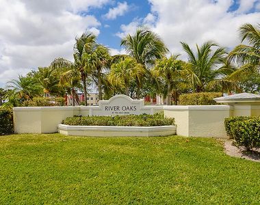3930 Sabal Way - Photo Thumbnail 23