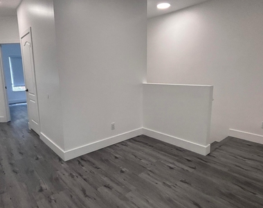 3930 Sabal Way - Photo Thumbnail 21