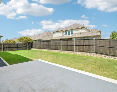 1036 Windy Hill Lane - Photo Thumbnail 29