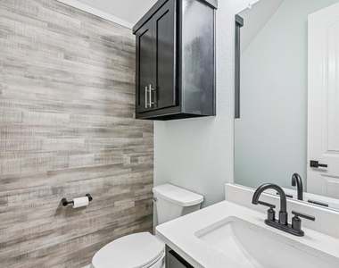 1036 Windy Hill Lane - Photo Thumbnail 20