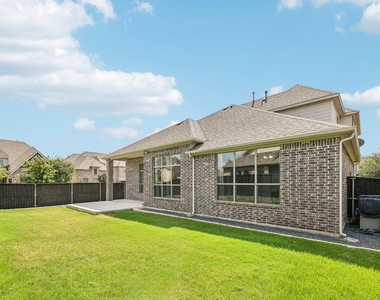 1036 Windy Hill Lane - Photo Thumbnail 31