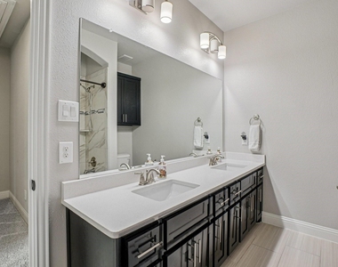 1036 Windy Hill Lane - Photo Thumbnail 26