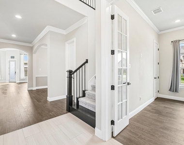 1036 Windy Hill Lane - Photo Thumbnail 17