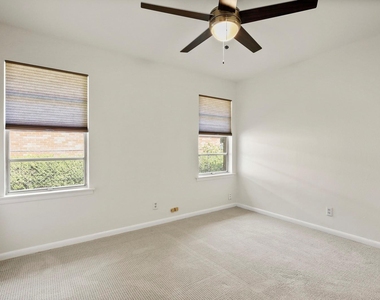 2422 Mockingbird Lane - Photo Thumbnail 22