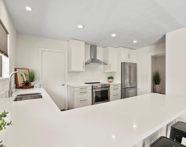 2422 Mockingbird Lane - Photo Thumbnail 14