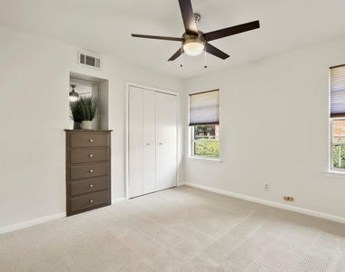 2422 Mockingbird Lane - Photo Thumbnail 20
