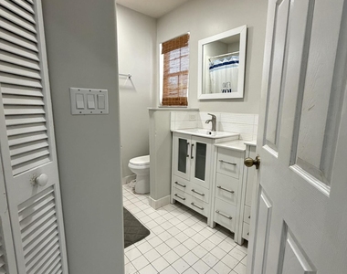 9678 Royal Palm Boulevard - Photo Thumbnail 5