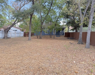 713 N Wood Street - Photo Thumbnail 27