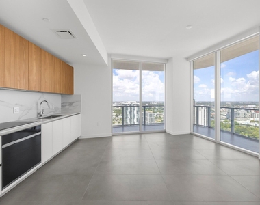 1400 Biscayne Boulevard - Photo Thumbnail 7