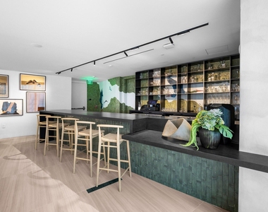1400 Biscayne Boulevard - Photo Thumbnail 33