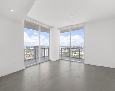 1400 Biscayne Boulevard - Photo Thumbnail 6