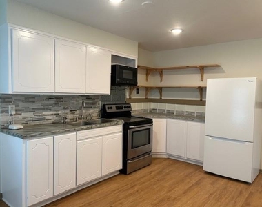 6870 Briar Road - Photo Thumbnail 5