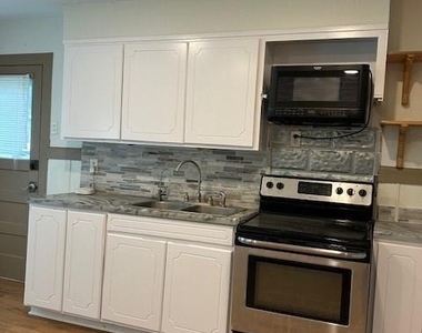 6870 Briar Road - Photo Thumbnail 7