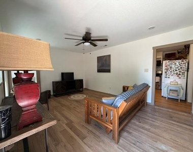 6870 Briar Road - Photo Thumbnail 2