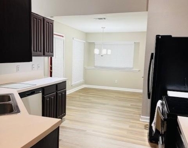 4722 Fallon Place - Photo Thumbnail 7