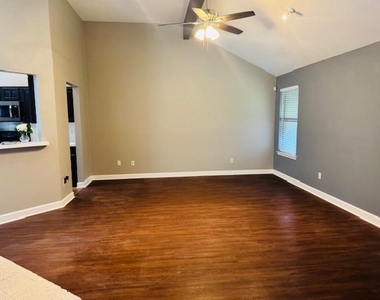 4722 Fallon Place - Photo Thumbnail 4