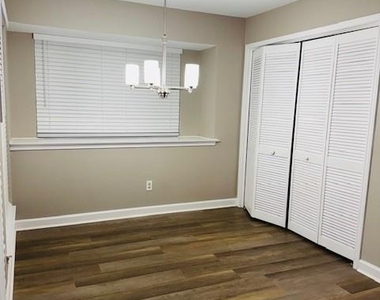 4722 Fallon Place - Photo Thumbnail 8