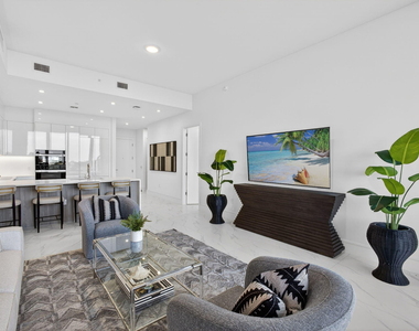 220 Lake Shore Drive - Photo Thumbnail 20