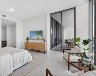 220 Lake Shore Drive - Photo Thumbnail 31