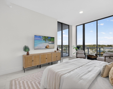 220 Lake Shore Drive - Photo Thumbnail 28