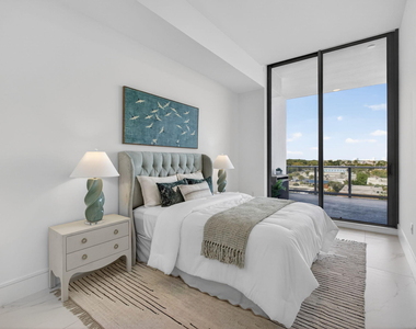 220 Lake Shore Drive - Photo Thumbnail 41