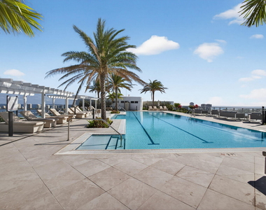 220 Lake Shore Drive - Photo Thumbnail 81