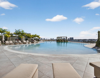 220 Lake Shore Drive - Photo Thumbnail 53